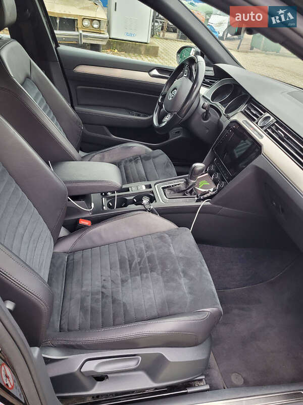 Универсал Volkswagen Passat 2018 в Новом Буге