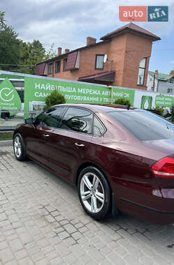 Седан Volkswagen Passat 2013 в Ивано-Франковске