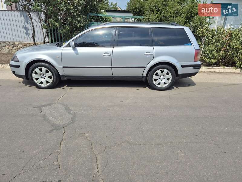 Универсал Volkswagen Passat 2001 в Одессе