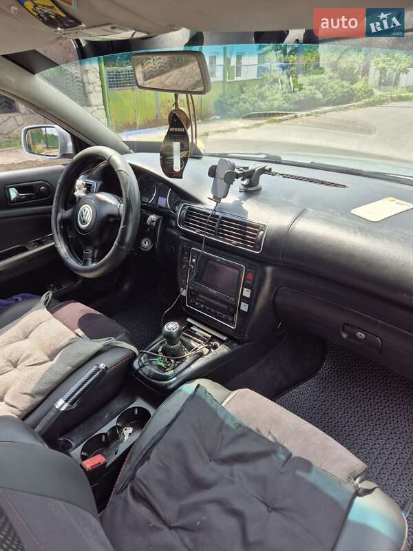 Универсал Volkswagen Passat 2001 в Одессе