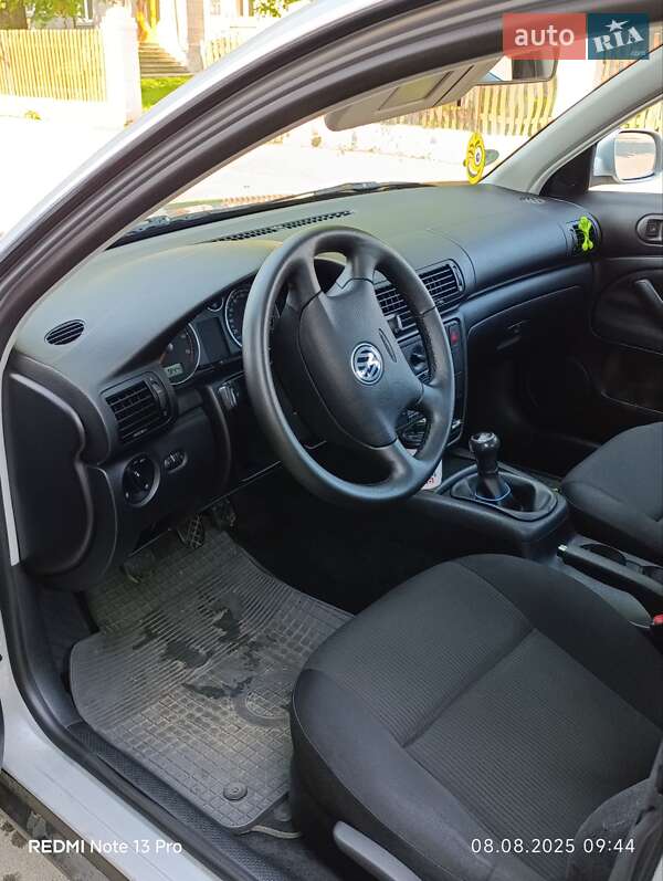 Седан Volkswagen Passat 2001 в Черновцах фото 3 Седан Volkswagen Passat 2001 в Черновцах