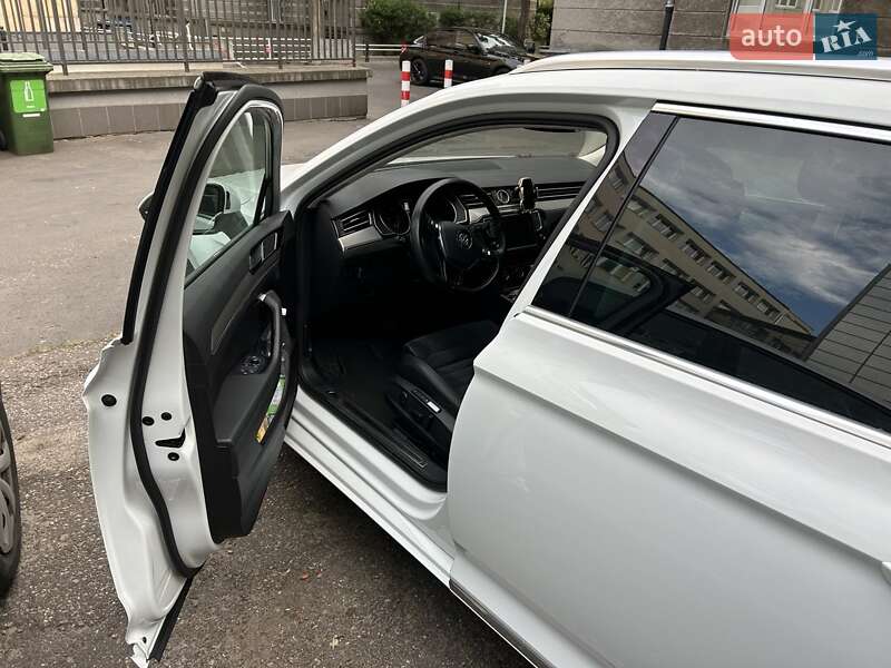 Универсал Volkswagen Passat 2016 в Броварах