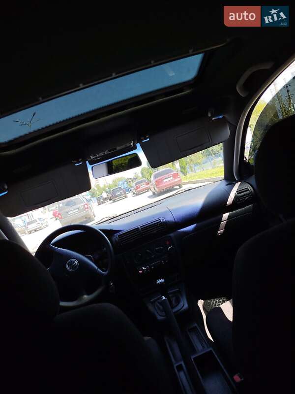 Седан Volkswagen Passat 1999 в Староконстантинове фото 5 Седан Volkswagen Passat 1999 в Староконстантинове