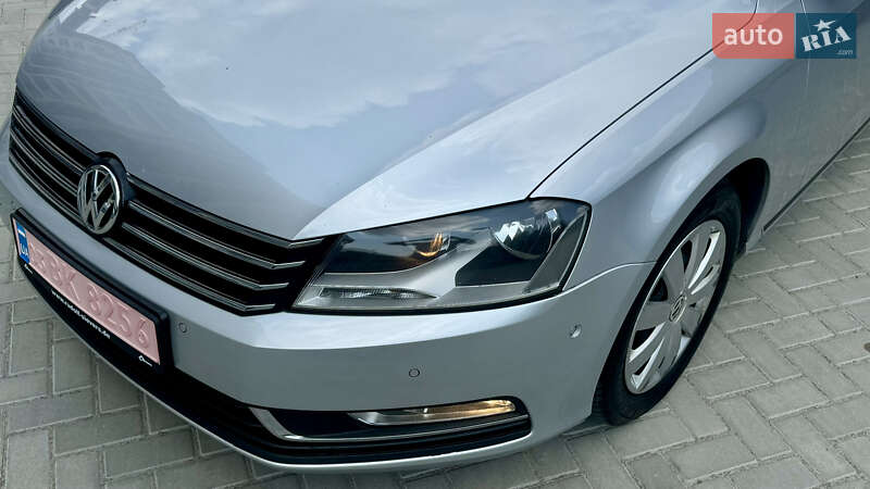 Универсал Volkswagen Passat 2011 в Ивано-Франковске