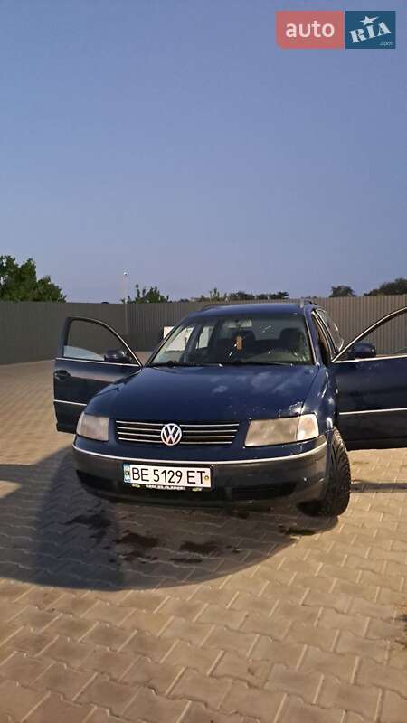 Универсал Volkswagen Passat 1999 в Александровке