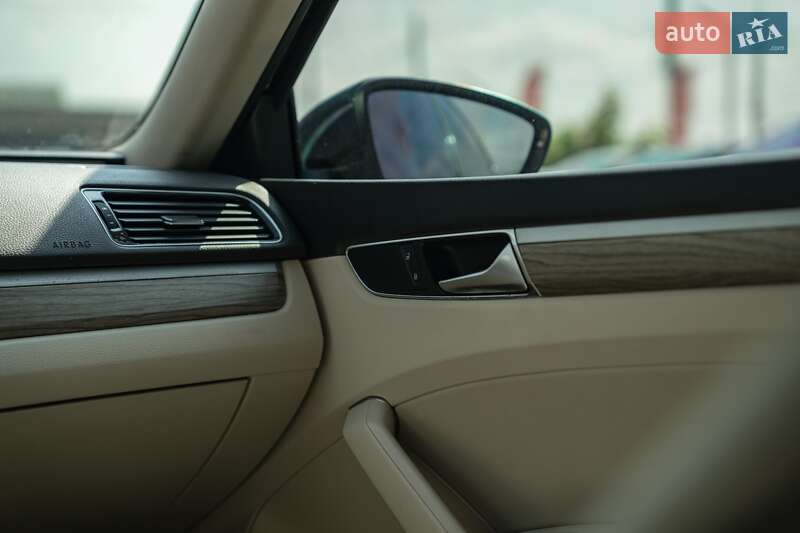 Седан Volkswagen Passat 2016 в Чернівцях фото 43 Седан Volkswagen Passat 2016 в Чернівцях