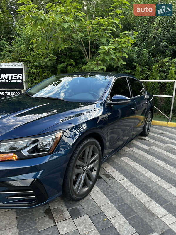 Седан Volkswagen Passat 2018 в Львове фото 24 Седан Volkswagen Passat 2018 в Львове