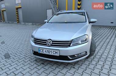 Універсал Volkswagen Passat 2012 в Кельменцях
