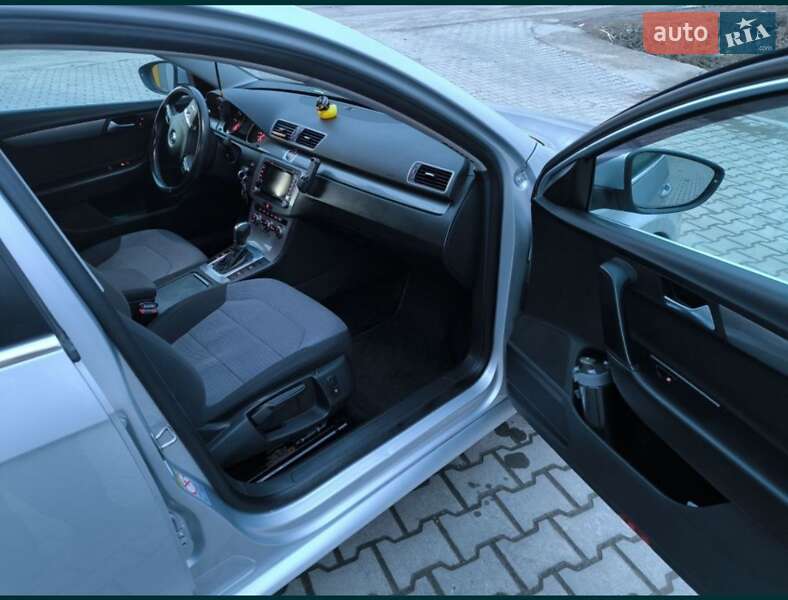 Универсал Volkswagen Passat 2012 в Кельменцах