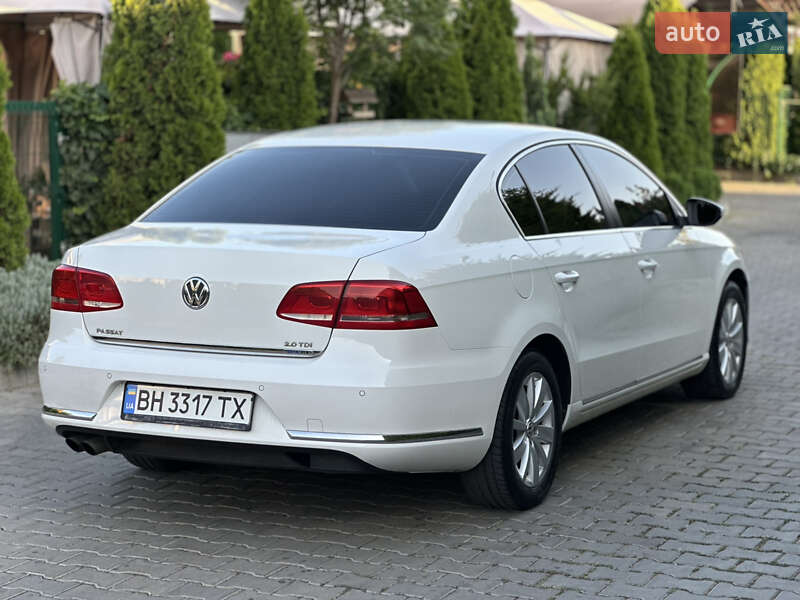 Седан Volkswagen Passat 2012 в Одессе