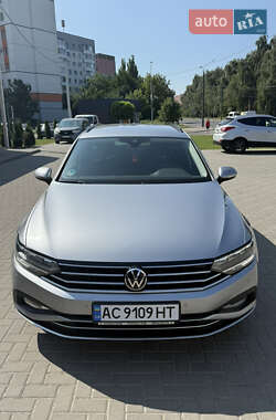 Универсал Volkswagen Passat 2020 в Луцке