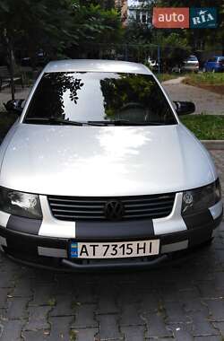 Седан Volkswagen Passat 1999 в Івано-Франківську