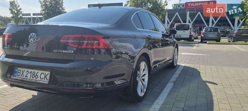 Седан Volkswagen Passat 2015 в Хмельницькому