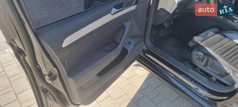 Седан Volkswagen Passat 2015 в Хмельницькому