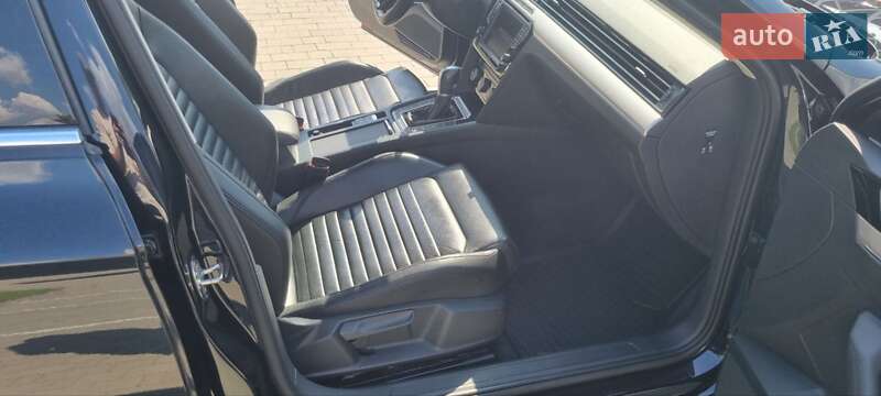 Седан Volkswagen Passat 2015 в Хмельницькому
