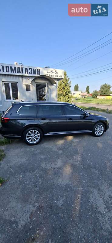 Универсал Volkswagen Passat 2017 в Вишневом