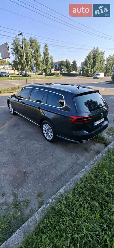 Универсал Volkswagen Passat 2017 в Вишневом