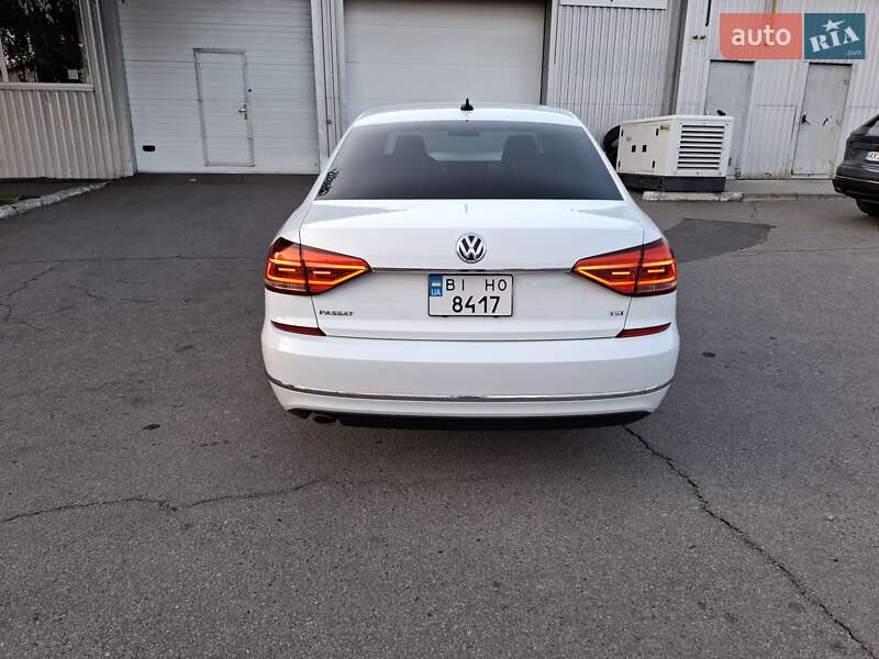 Седан Volkswagen Passat 2018 в Полтаве
