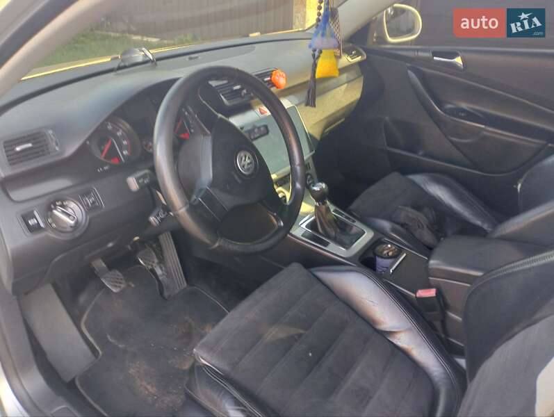 Седан Volkswagen Passat 2005 в Полтаві