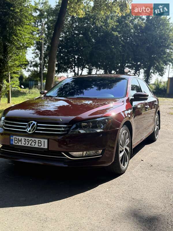 Седан Volkswagen Passat 2013 в Глухове