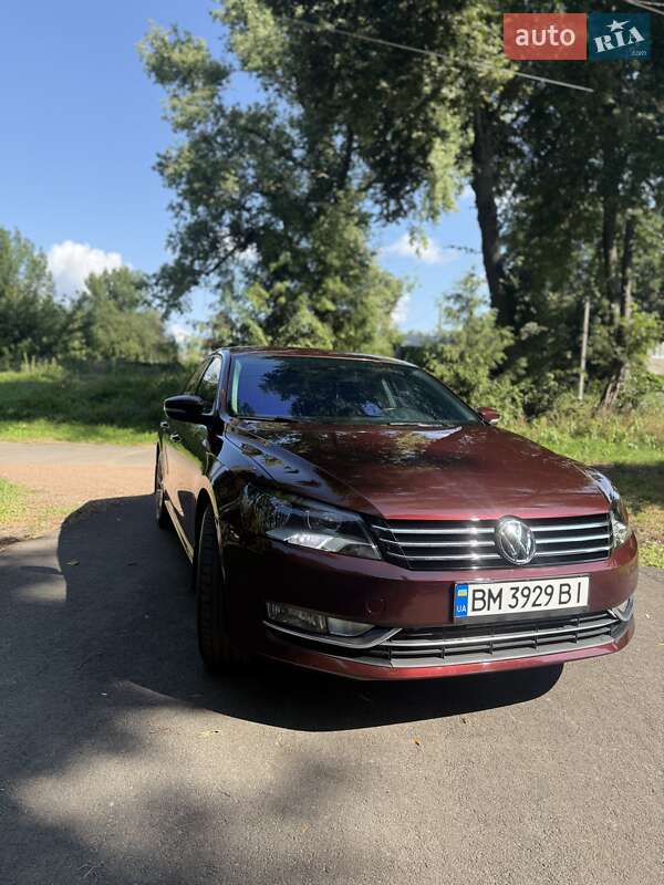 Седан Volkswagen Passat 2013 в Глухове