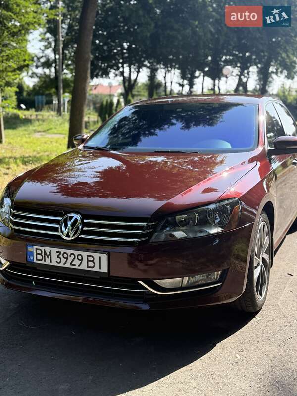 Седан Volkswagen Passat 2013 в Глухове