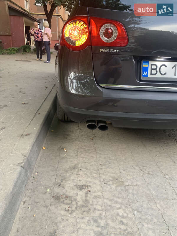 Универсал Volkswagen Passat 2010 в Львове