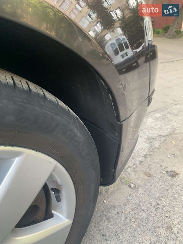 Универсал Volkswagen Passat 2010 в Львове