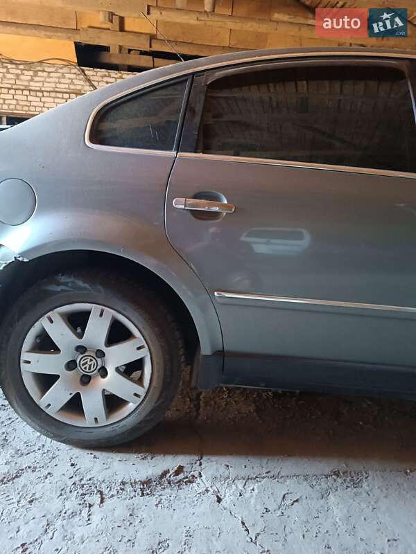 Седан Volkswagen Passat 2004 в Апостолово фото 6 Седан Volkswagen Passat 2004 в Апостолово