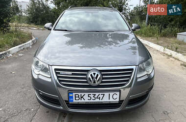 Универсал Volkswagen Passat 2008 в Ровно