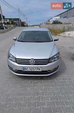 Седан Volkswagen Passat 2012 в Львові