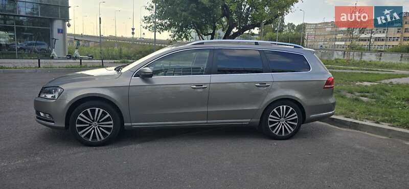 Универсал Volkswagen Passat 2013 в Киеве