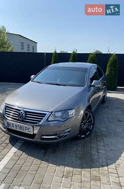 Седан Volkswagen Passat 2007 в Киеве