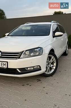 Универсал Volkswagen Passat 2011 в Черновцах