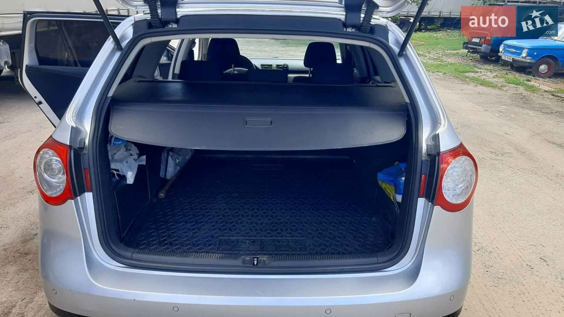 2010 Volkswagen Passat - мініатюра 11