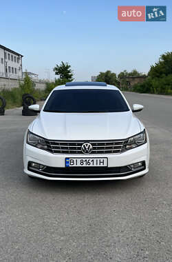 Седан Volkswagen Passat 2015 в Хоролі