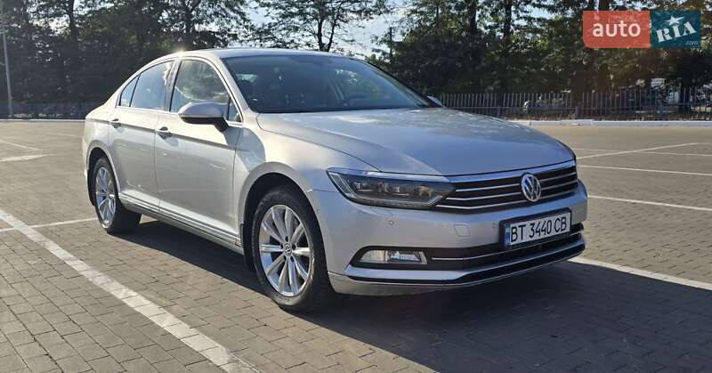 Седан Volkswagen Passat 2015 в Одессе