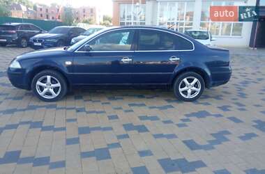 Седан Volkswagen Passat 2003 в Виннице
