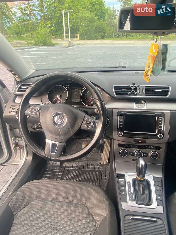 Универсал Volkswagen Passat 2013 в Самборе