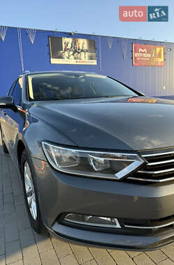 Універсал Volkswagen Passat 2015 в Вінниці