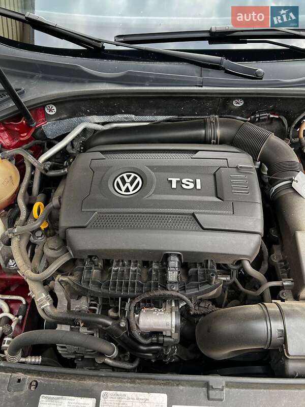 Седан Volkswagen Passat 2014 в Днепре