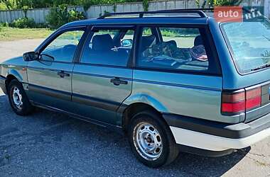 Универсал Volkswagen Passat 1989 в Харькове
