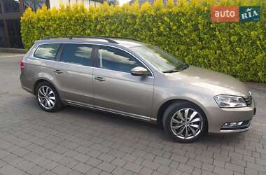 Універсал Volkswagen Passat 2012 в Стрию