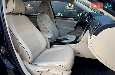 Седан Volkswagen Passat 2017 в Киеве