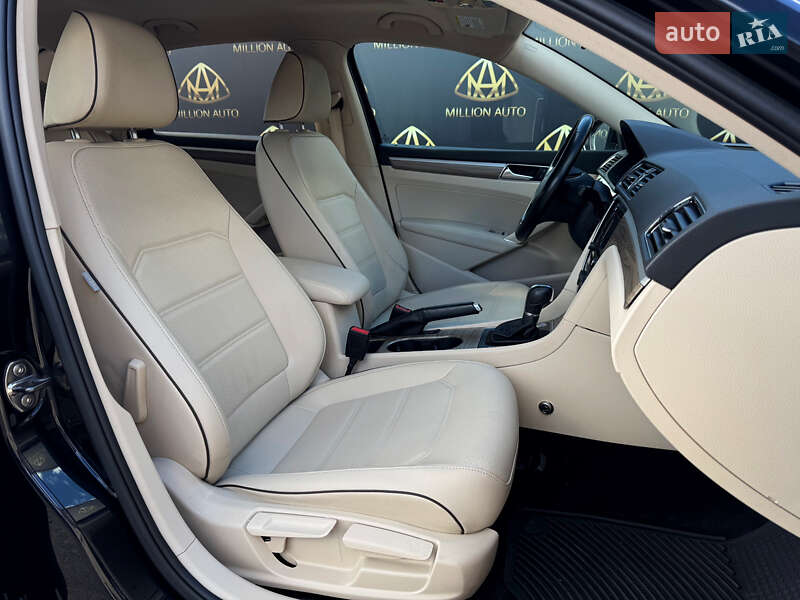 Седан Volkswagen Passat 2017 в Киеве