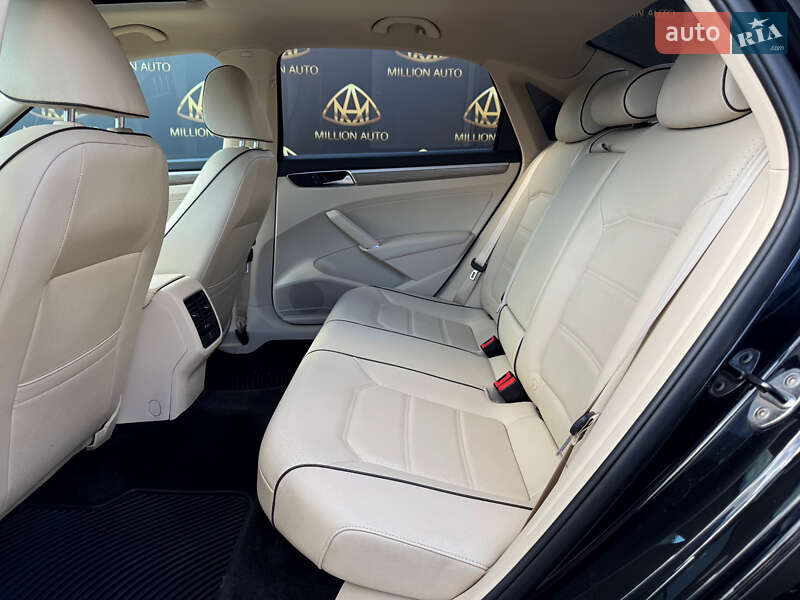 Седан Volkswagen Passat 2017 в Киеве