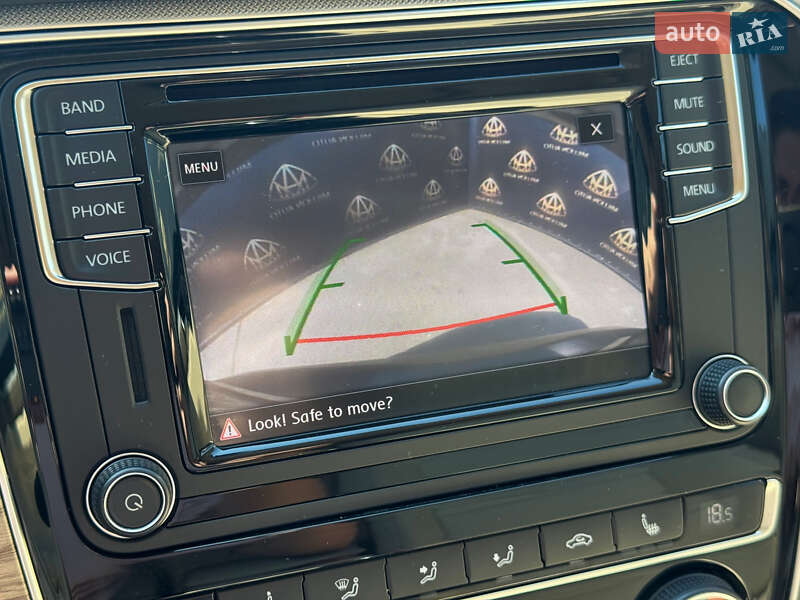 Седан Volkswagen Passat 2017 в Киеве