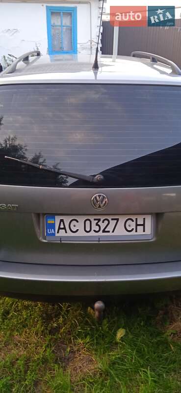 Универсал Volkswagen Passat 2002 в Ратным