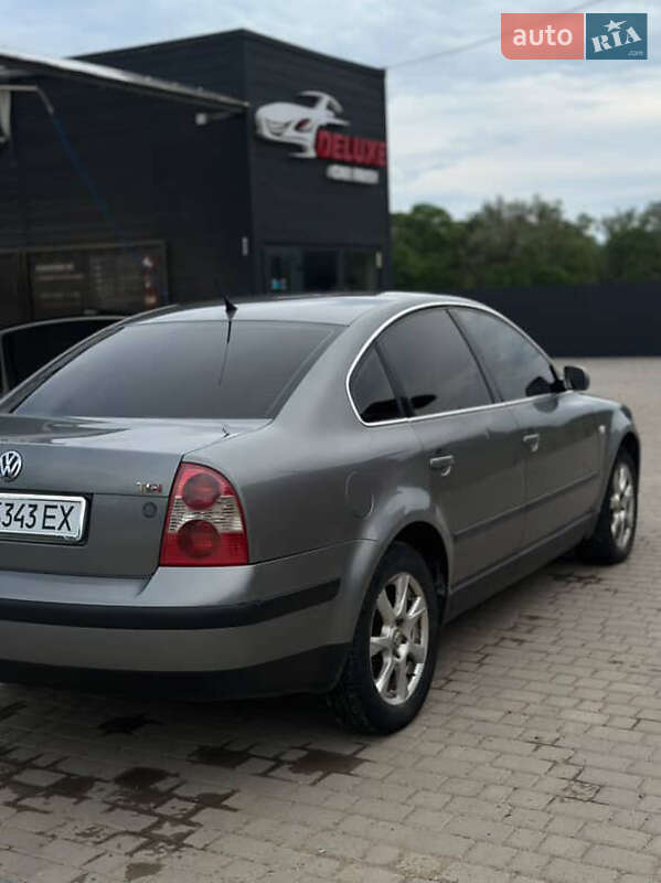 Седан Volkswagen Passat 2001 в Сторожинці