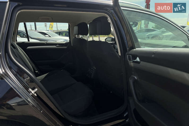 Универсал Volkswagen Passat 2015 в Мукачево